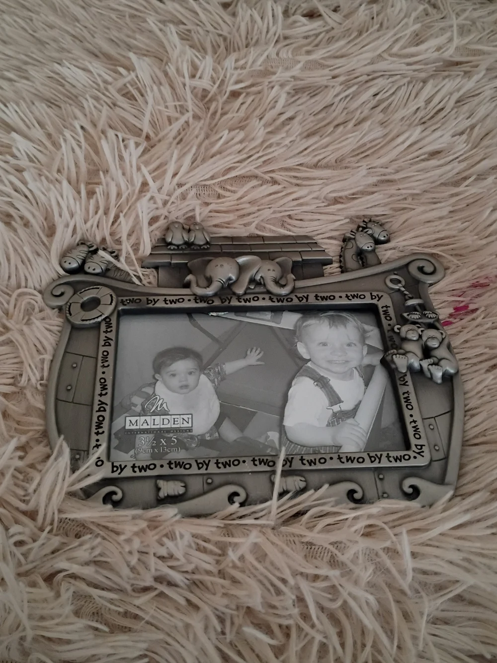 N/A silver picture